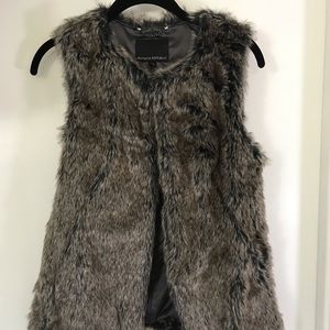 Like new banana republic Faux fur vest